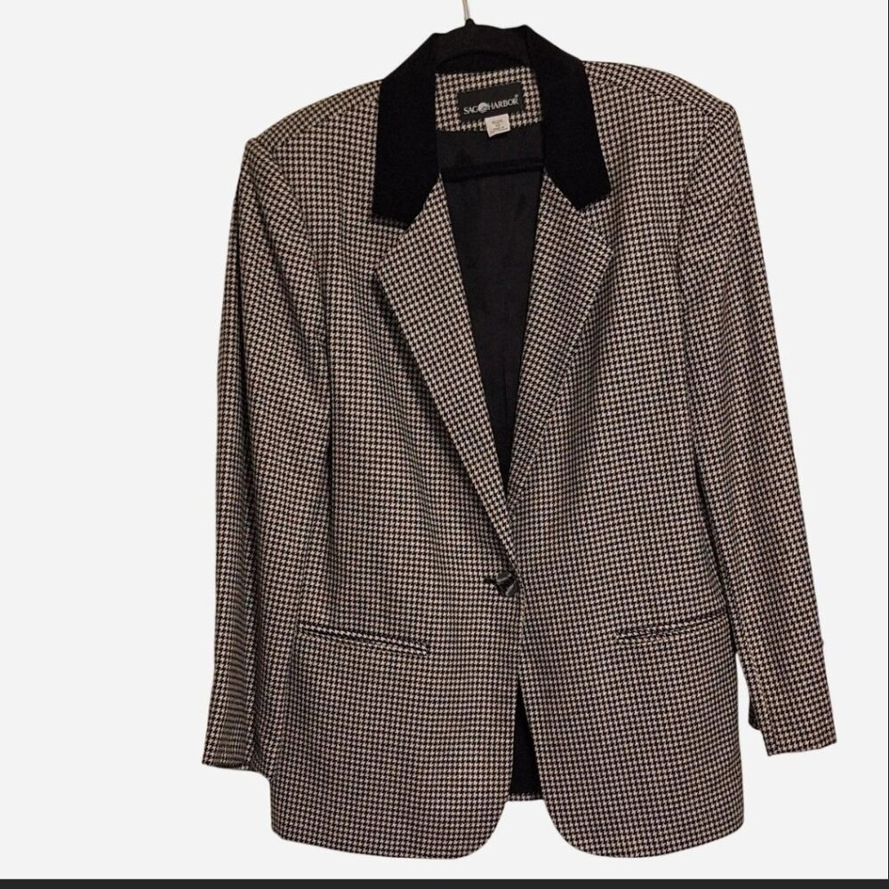 Women's black + cream houndstooth wool blend blazer by Sag Harbor Size 12.